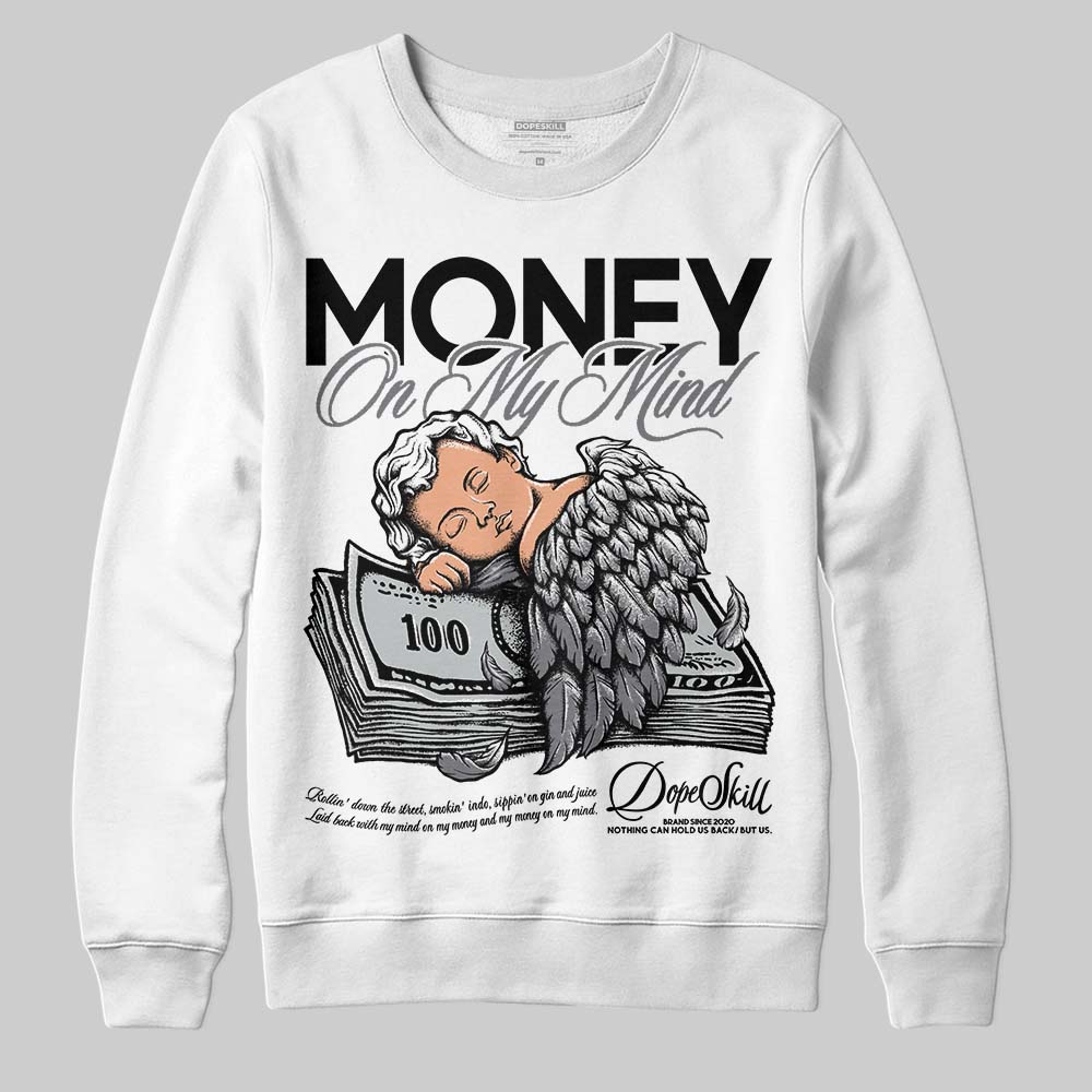 Fear 4s superstreetwear Sweatshirt MOMM Graphic
