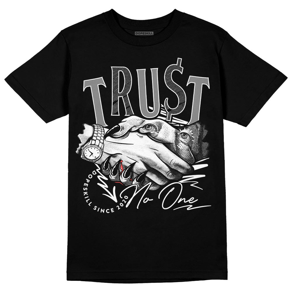 Dunk Low Panda White Black superstreetwear T-Shirt Trust No One Graphic