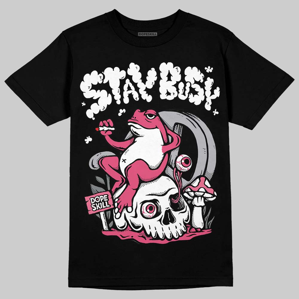 White Fluo Pink superstreetwear T-Shirt Stay Busy Graphic