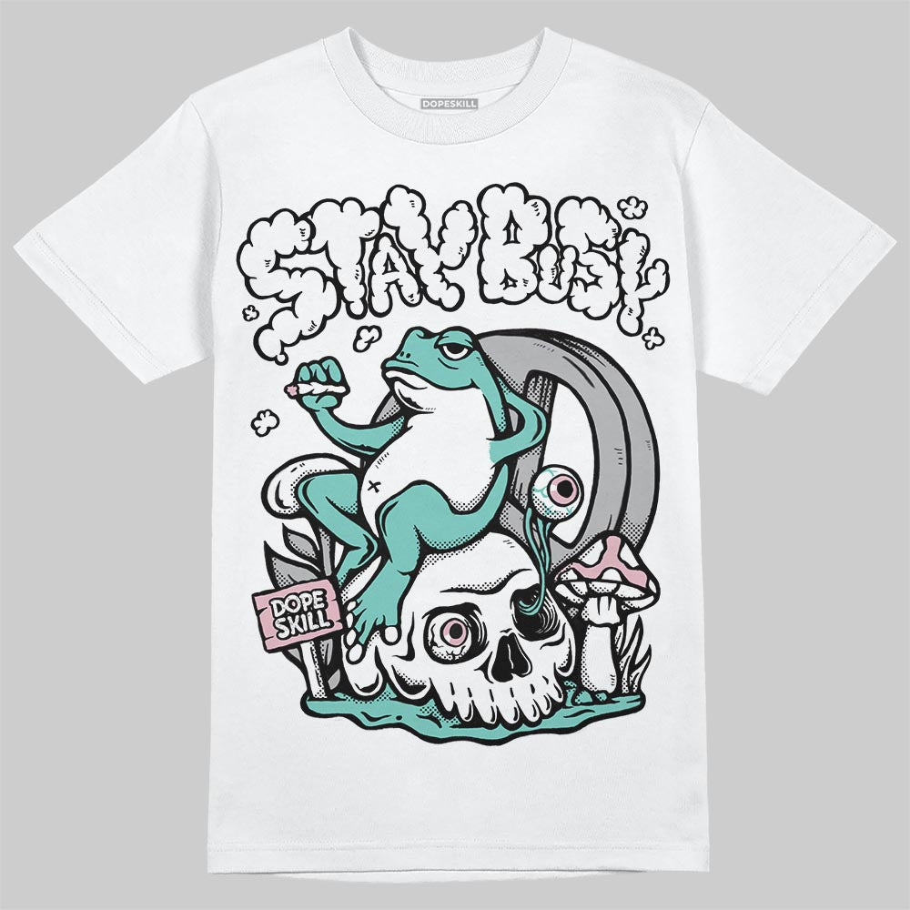 Igloo 11s superstreetwear T-Shirt Stay Busy Graphic