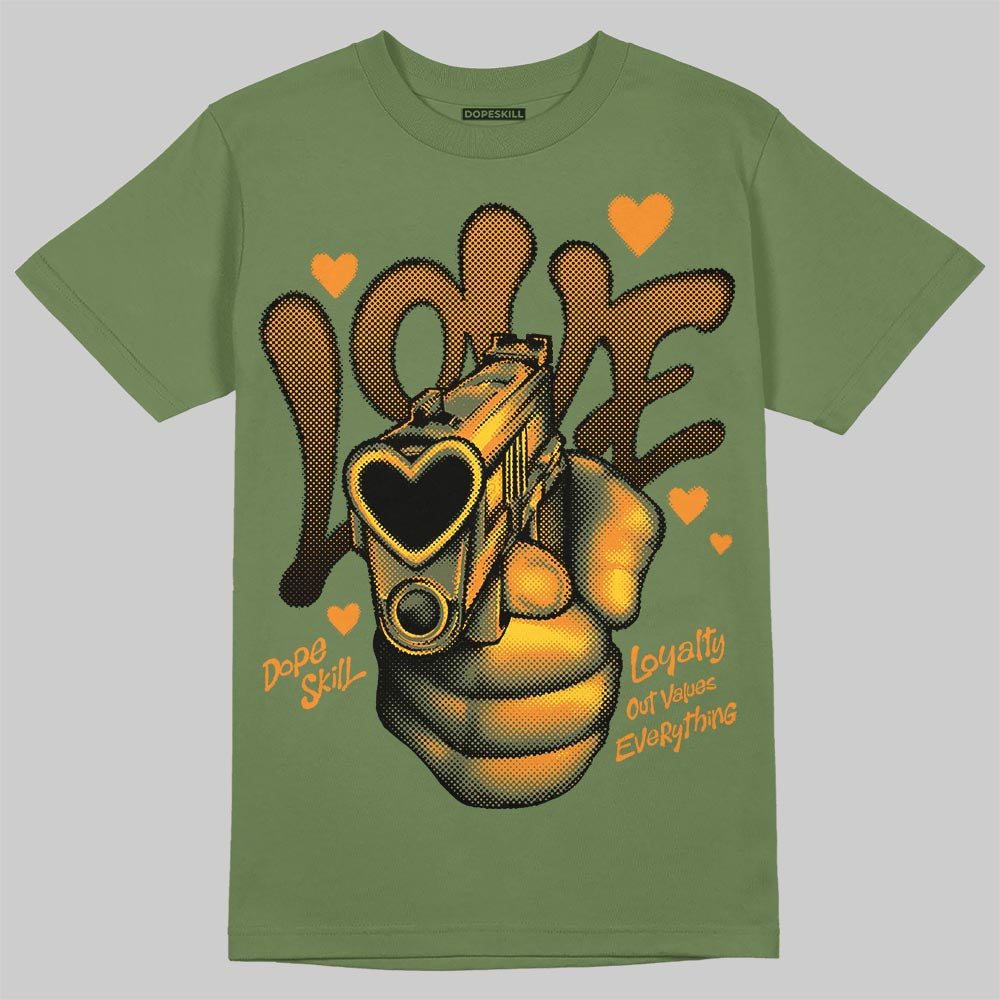 Olive Collection superstreetwear T-Shirt Love Shot Graphic