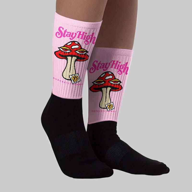 Pink Collection superstreetwear Sublimated Socks Stay High Graphic