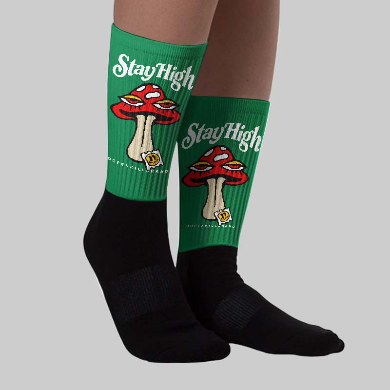Green Collection superstreetwear Sublimated Socks Stay High Graphic