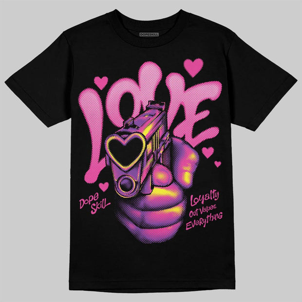 Pink Collection DopeSkill T-Shirt Love Shot Graphic