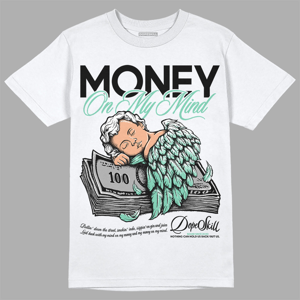 Green Glow 3s superstreetwear T-Shirt MOMM Graphic