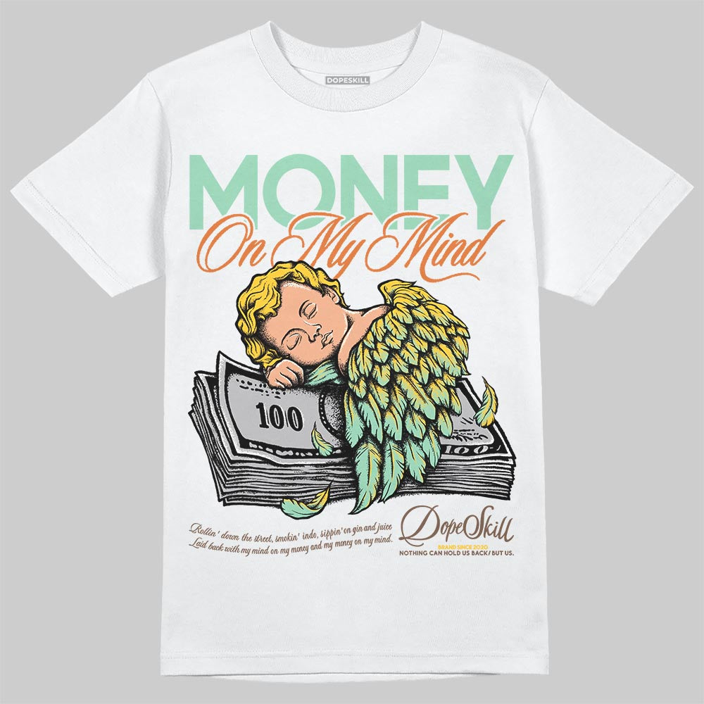 SB Dunk a??Rodeoa?? superstreetwear T-Shirt MOMM Graphic