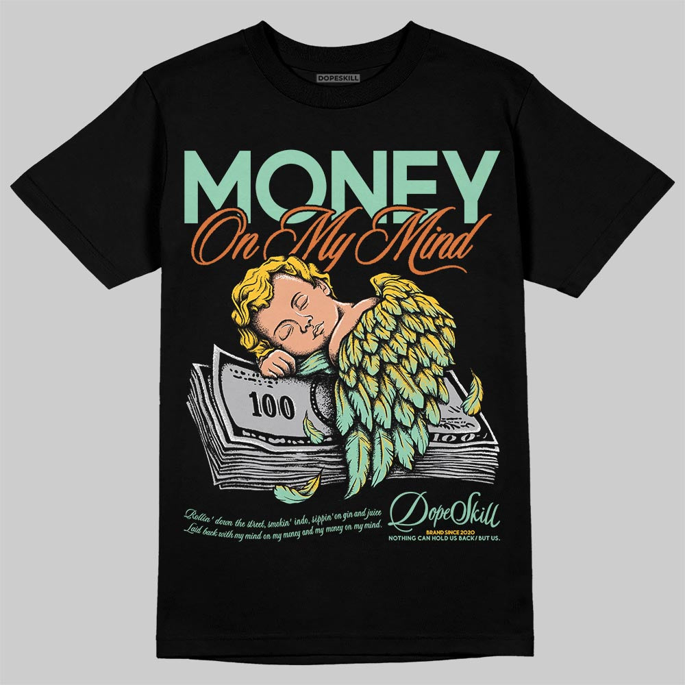 SB Dunk a??Rodeoa?? superstreetwear T-Shirt MOMM Graphic