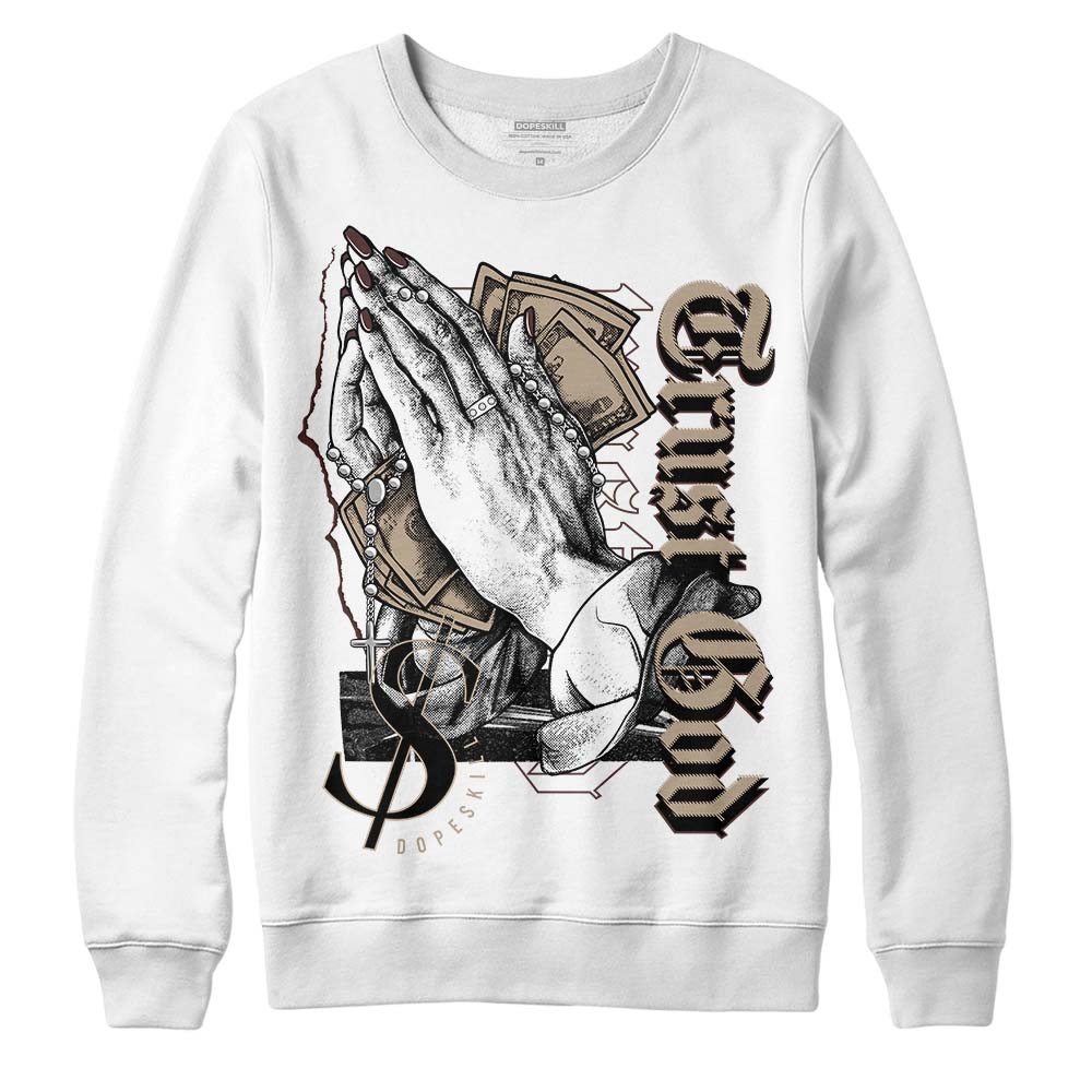 Latte 1s superstreetwear Sweatshirt Trust God Graphic