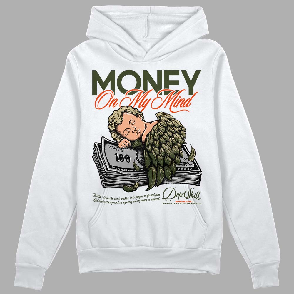 Olive Collection superstreetwear Hoodie Sweatshirt MOMM Graphic