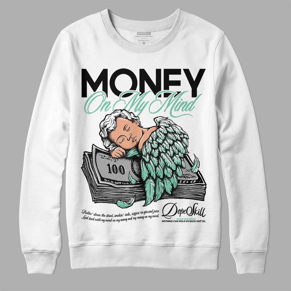 Green Glow 3s superstreetwear Sweatshirt MOMM Graphic