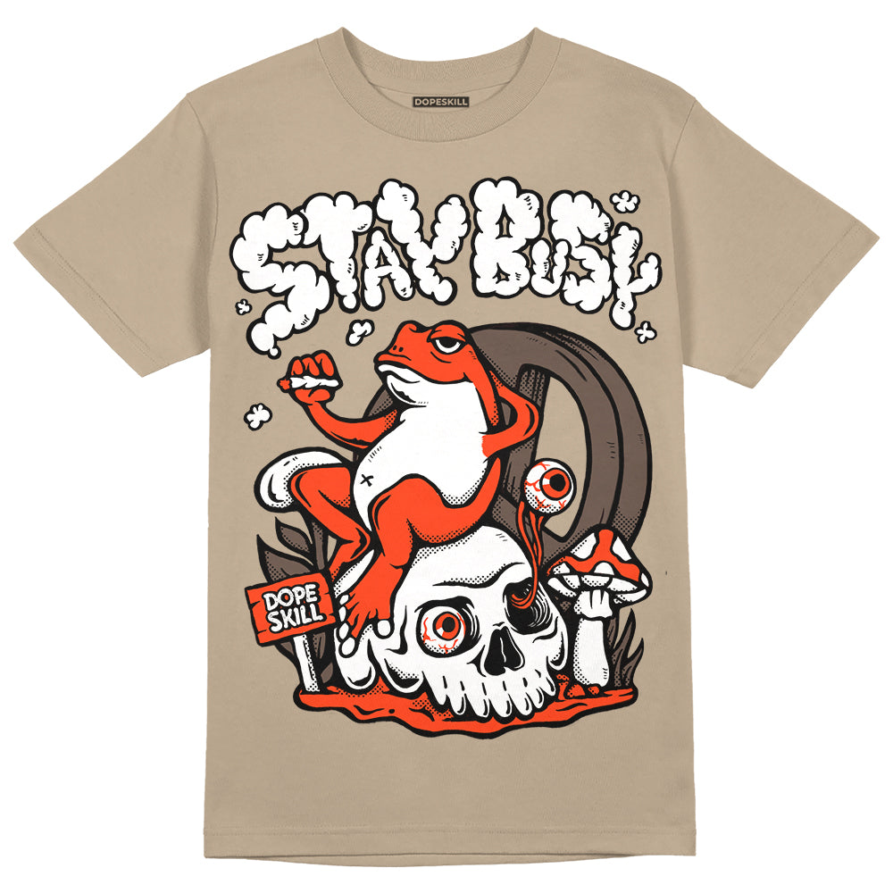 Latte 1s superstreetwear Medium Brown T-shirt Stay Busy Graphic