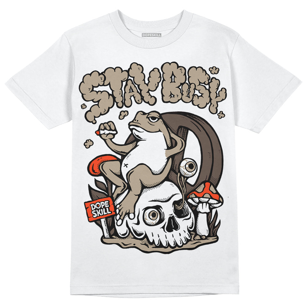 Latte 1s superstreetwear T-Shirt Stay Busy Graphic