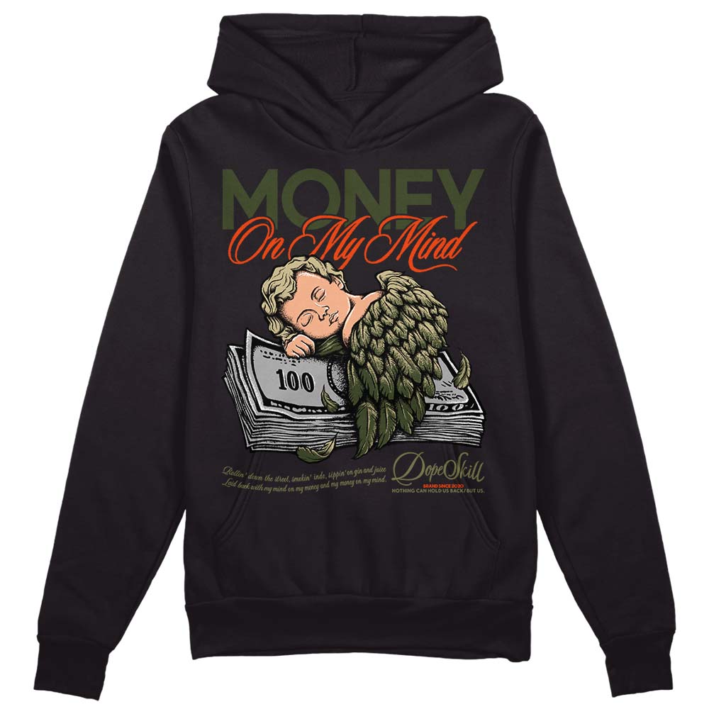 Olive Collection superstreetwear Hoodie Sweatshirt MOMM Graphic