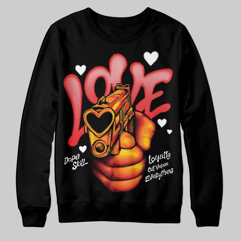 Black and White Collection superstreetwear Sweatshirt Love Shot Graphic