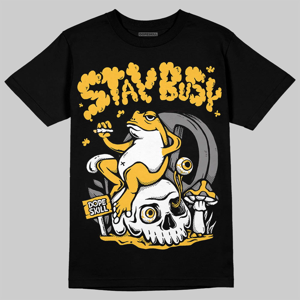 9060 Varsity Gold superstreetwear T-Shirt Stay Busy Graphic