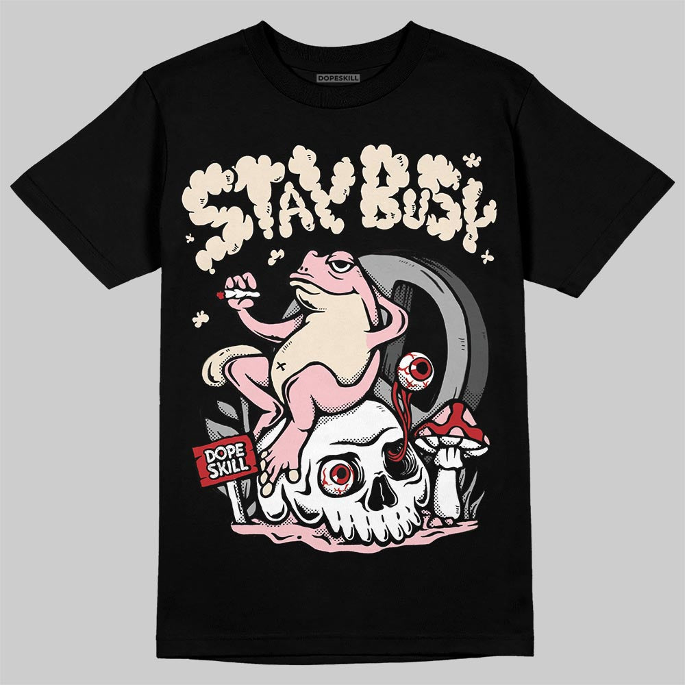 Gel-Nimbus 10.1 Strawberry superstreetwear T-Shirt Stay Busy Graphic