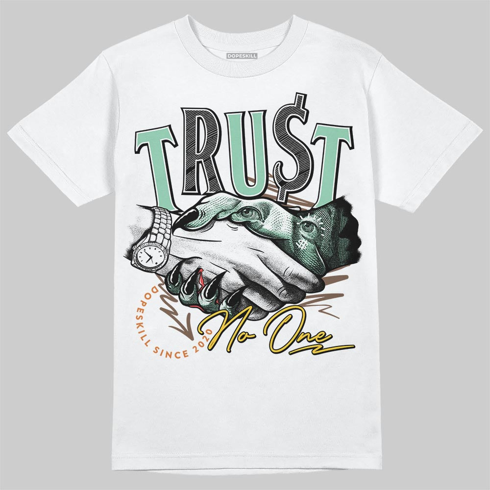SB Dunk a??Rodeoa?? superstreetwear T-Shirt Trust No One Graphic