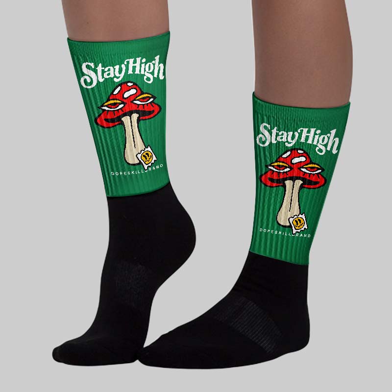 Green Collection superstreetwear Sublimated Socks Stay High Graphic