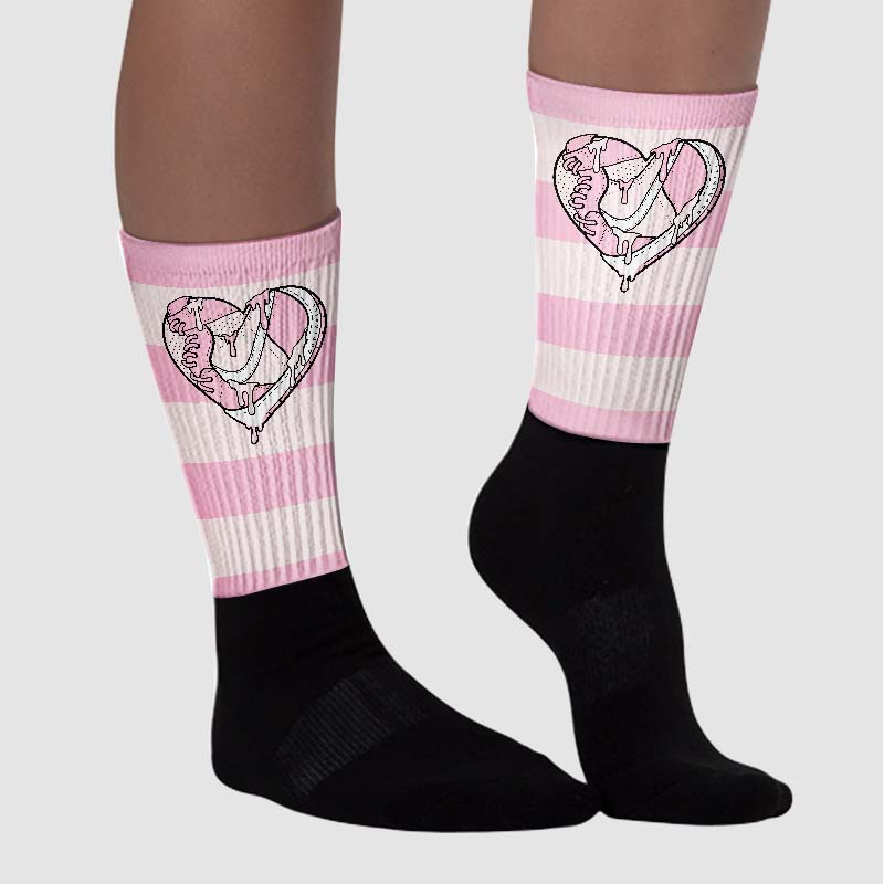 Dunk Low Pink Foam superstreetwear Sublimated Socks Horizontal Stripes Graphic